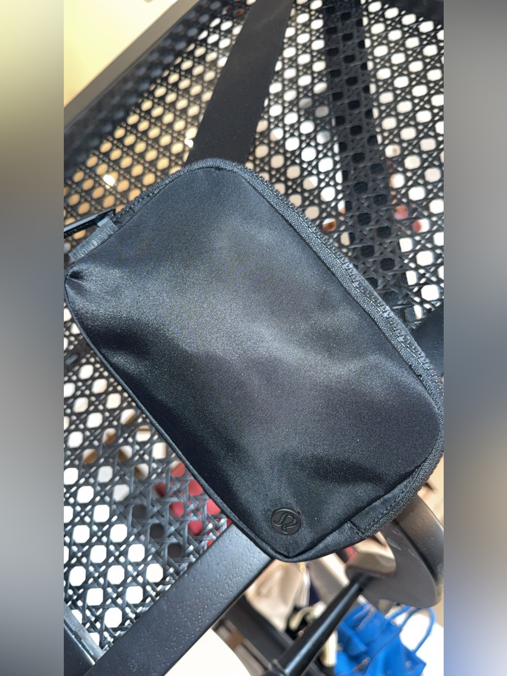 Lululemon Everywhere Belt Bag Black Excellent Condition✨